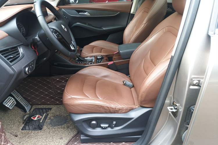 Used BORGWARD BX5 2017 25TGDI Automatic Two-Wheel Drive Smart Enjoyment Model