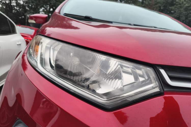 Used Ford EcoSport 2013 1.5L Manual Fashion Model Right Front Headlight