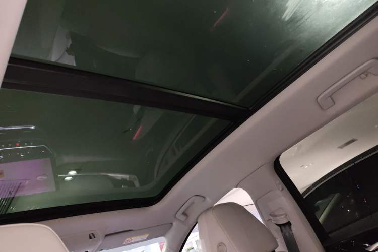 Used Volkswagen ID.6 X 2022 Smart Enjoyment Long-Range Edition
