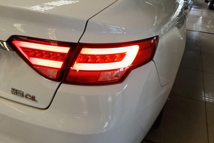 Used Geely Auto Emgrand GL 2020 1.4T CVT Luxury Model Right Rear Taillight