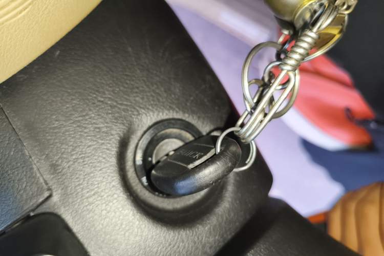 Used Buick Excelle 2011 1.6 LX-MT