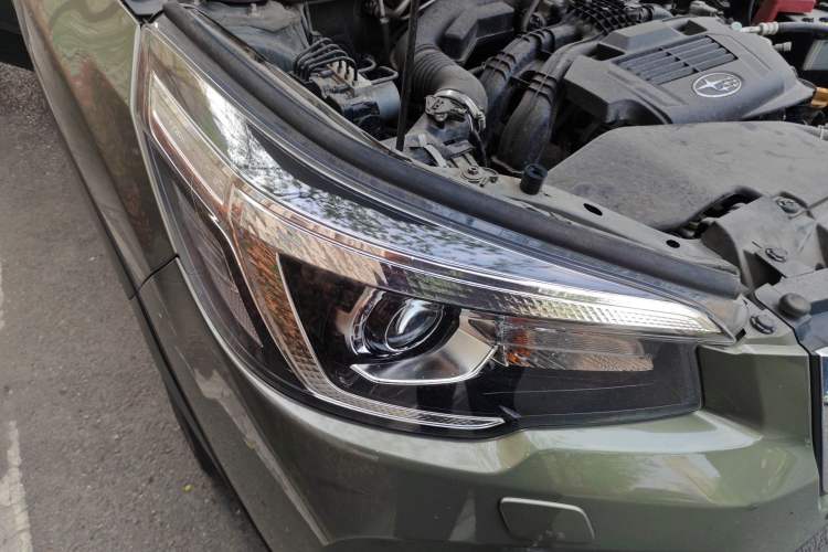 Used Subaru Forester 2021 2.0i Luxury Edition EyeSight Right Front Headlight