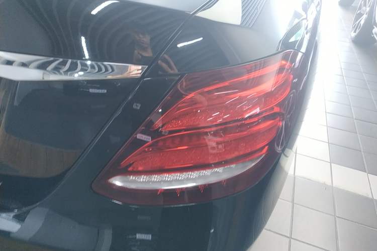 Used Mercedes-Benz E-Class 2020 Facelift E 260 L