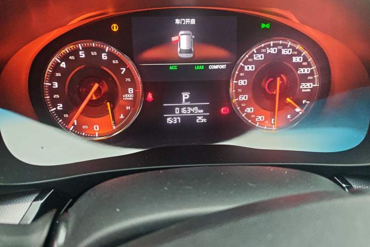 Used Acura CDX 2021 1.5T Two-Wheel Drive Deluxe Smart Safety Edition