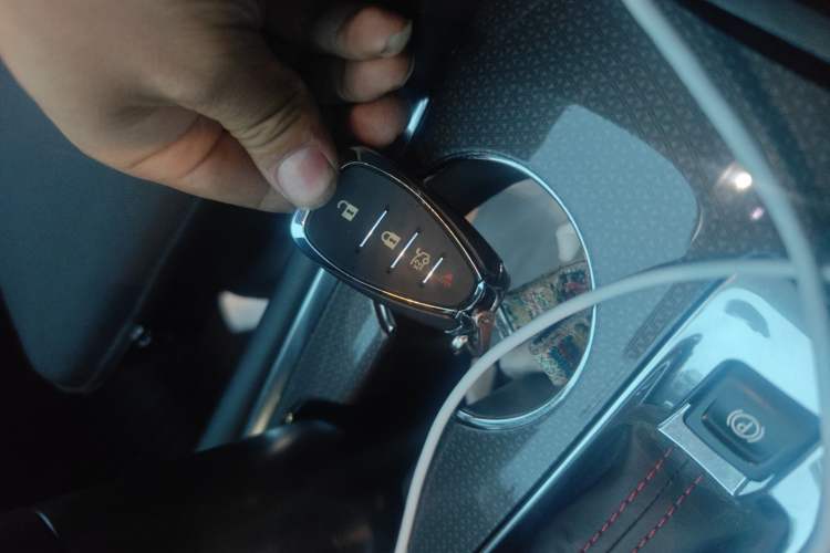 Used Chevrolet Malibu XL 2019 Redline 550T Automatic Sport Edition Vehicle Key