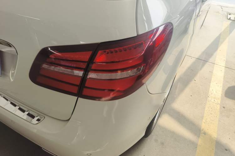 Used Mercedes-Benz B-Class 2015 B 200 Fashion Model Right Rear Taillight