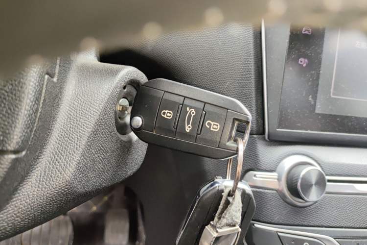 Used Peugeot 408 2014 1.8L Automatic Luxury Edition Vehicle Key