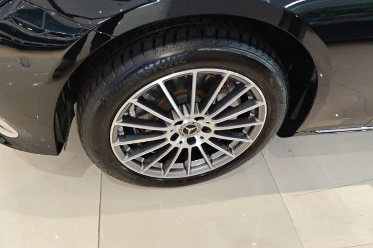 Used Mercedes-Benz E-Class 2023 Facelift E 260 L