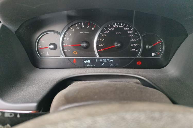 Used Cadillac SLS Seville 2011 2.0T Luxury Edition Odometer Close Up