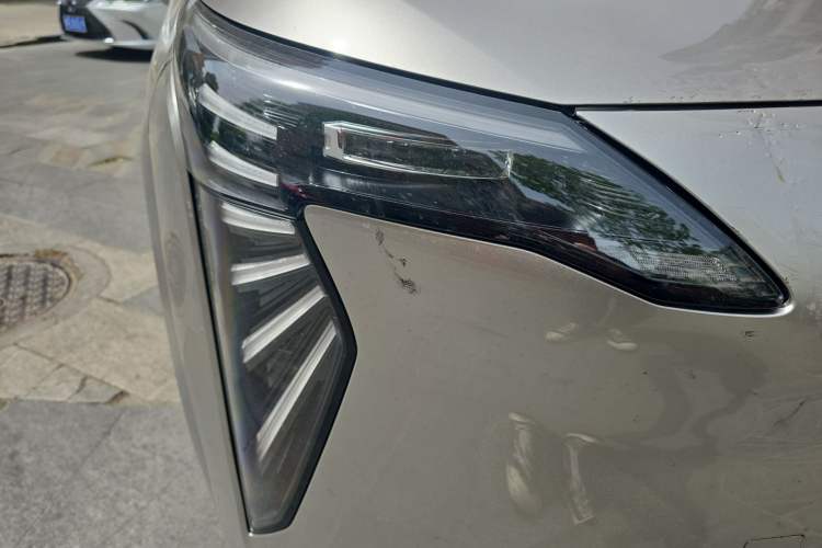 Used AION Y 2023 Plus 610 Enjoy Edition Right Front Headlight