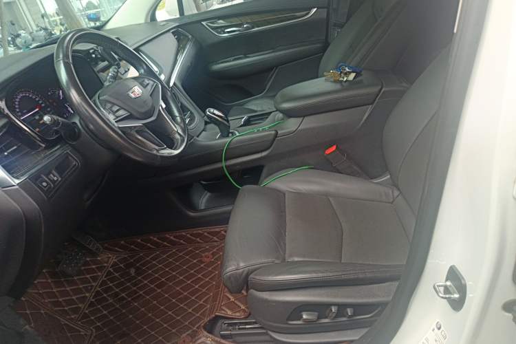 Used Cadillac XT5 2017 Anniversary Edition 28T Four-Wheel Drive Luxury Model