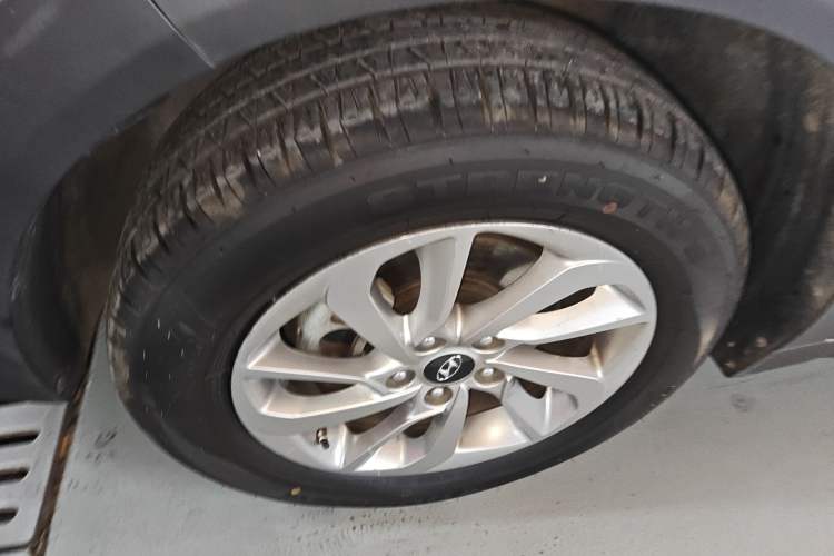 Used Hyundai Tucson 2015 1.6T Dual-Clutch Two-Wheel-Drive Smart Model