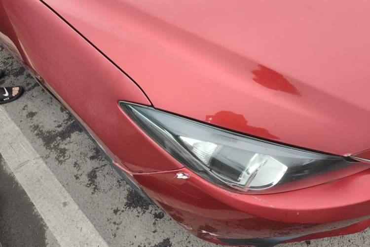 Used Mazda 3 Axela 2016 Sedan 1.5L Automatic Prestige Model Right Front Headlight