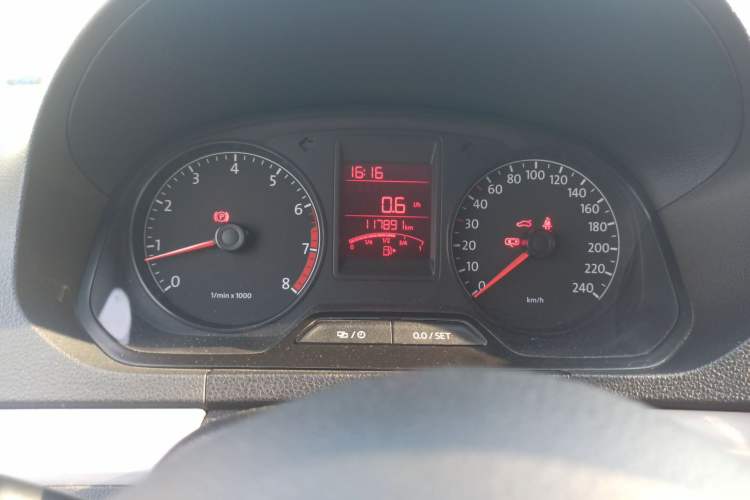 Used Volkswagen Jetta 2015 1.6L Manual Comfort Model