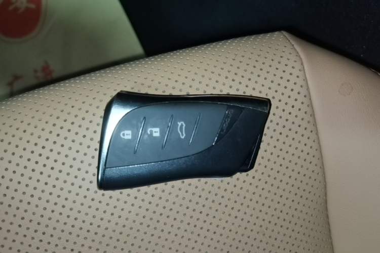 Used Lexus ES 2022 260 Excellence Edition
