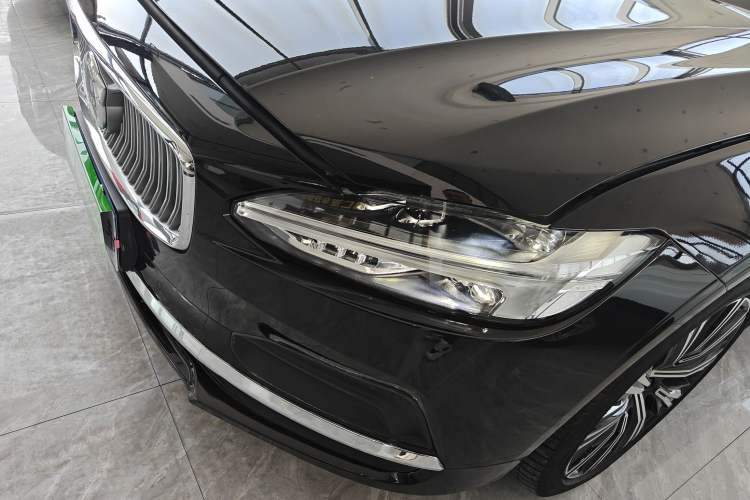 Used Volvo S90 2024 B5 Zhiyuan Luxury Edition