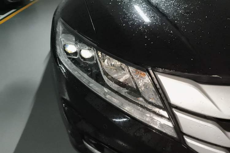 Used Honda Crosstour 2016 2.4L Luxury Edition Right Front Headlight