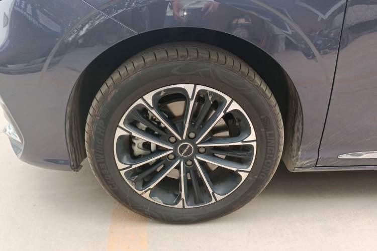 Used Roewe iMAX8 2022 400TGI Celebration Edition Left Front Wheel Hub