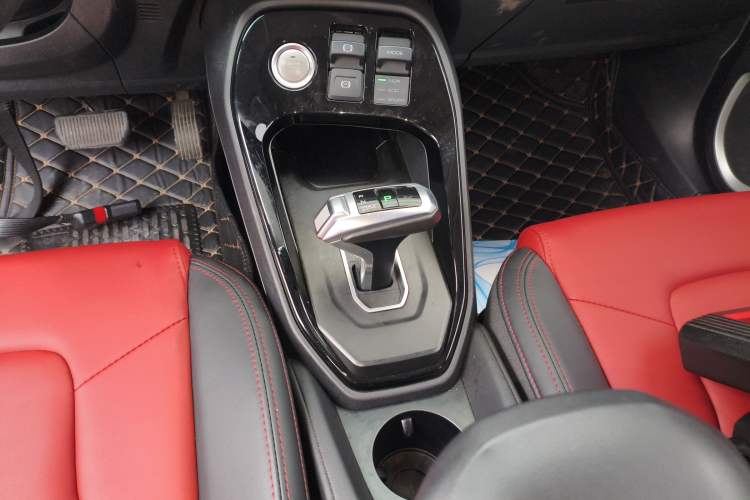 Used Haval H2s 2017 Blue Label 1.5T Dual-Clutch Elite Model