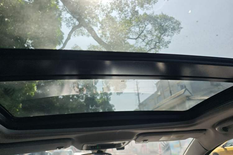 Used Chevrolet Malibu XL 2022 535T Automatic Sport Edition Headliner