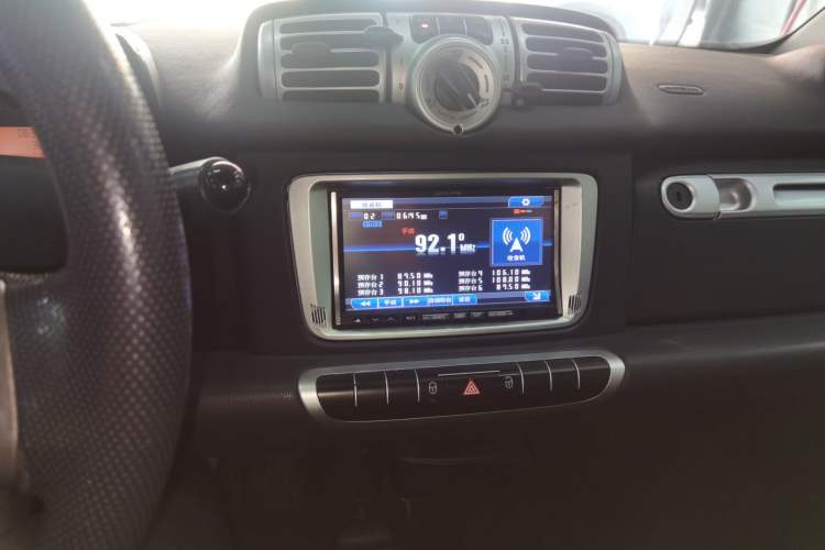 Used smart fortwo 2014 1.0 MHD Midnight Purple Limited Edition
