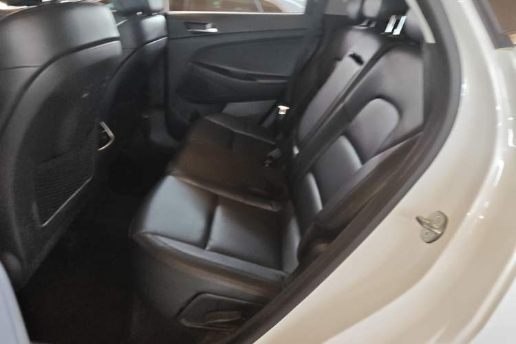 Used Hyundai Tucson 2015 1.6T Dual-Clutch Two-Wheel-Drive Smart Model