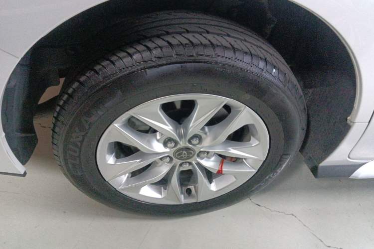 Used Toyota Granvia 2023 2.5L Hybrid Comfort Edition
