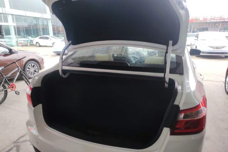 Used Changan Alsvin V7 2015 1.6L Manual Enjoyment Model China IV Standard
