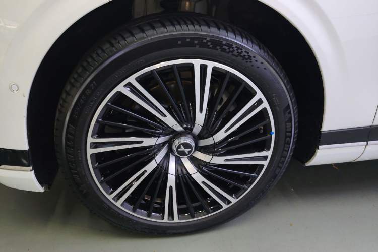 Used XPeng G9 2024 570 Max Left Front Wheel Hub