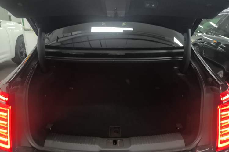 Used Hongqi H9 2020 3.0T Smart Connect Flagship Edition Trunk