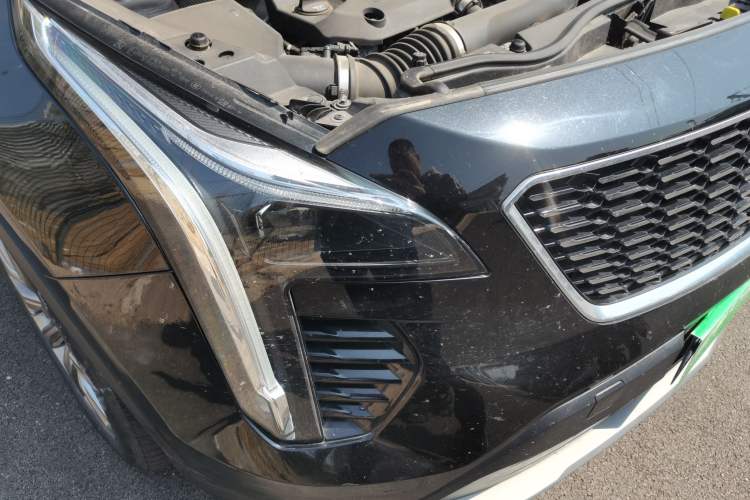 Used Cadillac XT4 2020 28T Two-Wheel-Drive Leading Version
