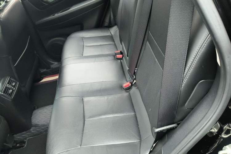 Used Nissan X-Trail 2017 2.5L CVT Leading Edition 4WD
