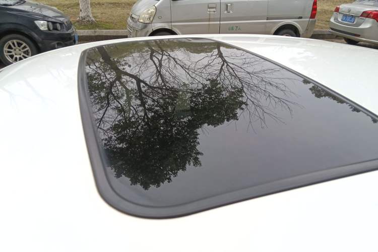 Used Ford Escort 2015 1.5L Automatic Fashion Model
