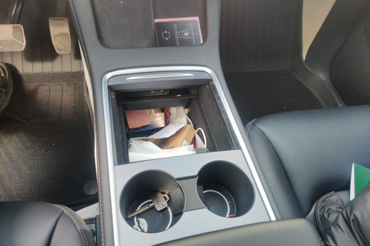 Used Tesla Model Y 2022 Revised Version Rear-Wheel Drive Gear Lever