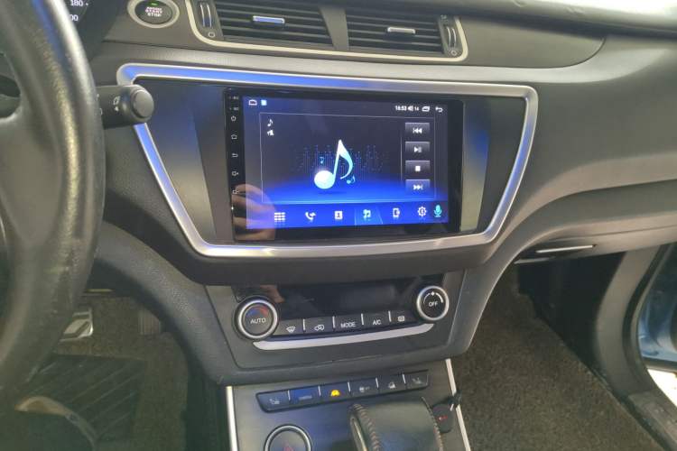 Used Land X7 2015 2.0T Panoramic Prestige Edition