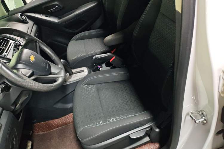 Used Chevrolet Trax 2016 1.4T Automatic Two-Wheel Drive Comfort Version with Sunroof