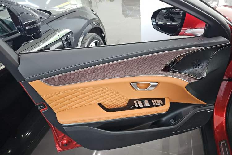 Used BYD Han 2023 EV Champion Edition 610KM All-Wheel-Drive Flagship Model
