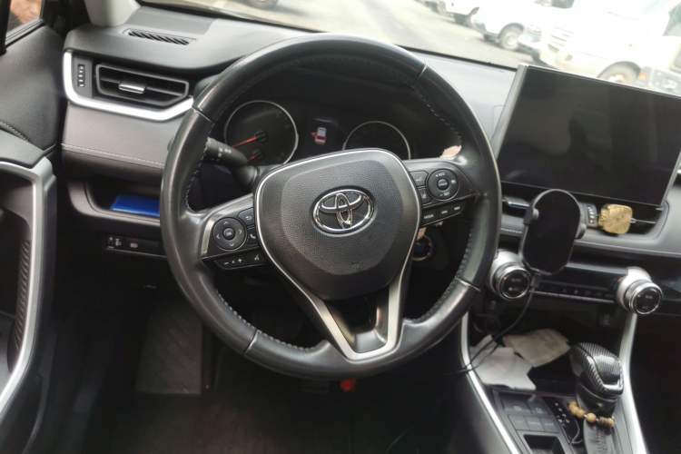 Used Toyota Wildlander 2022 2.0L CVT Two-Wheel Drive Luxury Edition