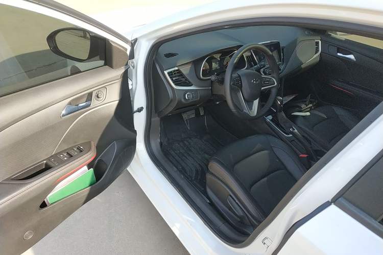 Used Chevrolet Monza 2020 Light Hybrid RS 330T Automatic Comfort Edition
