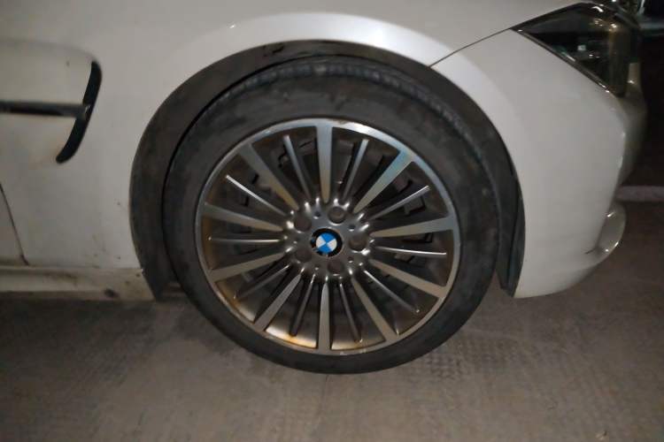 Used BMW 3 Series 2019 320Li Fashion Model
