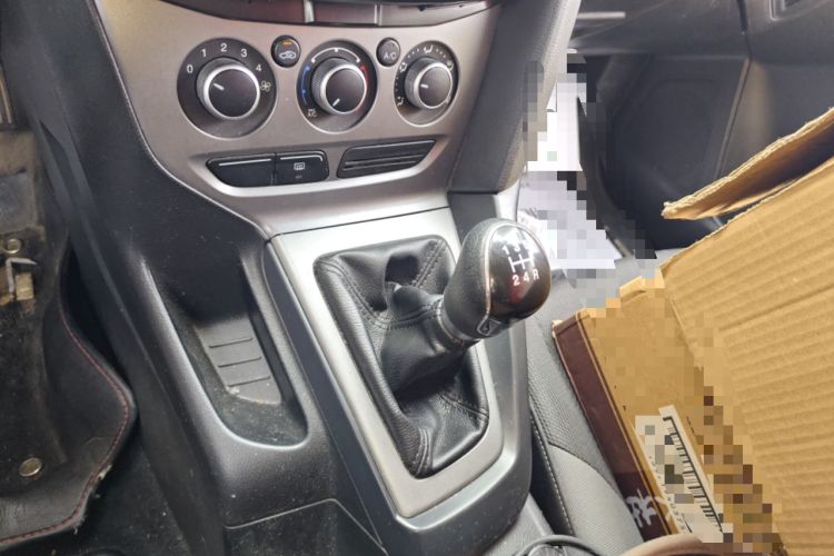 Used Ford Focus 2012 Hatchback 1.6L Manual Comfort Model
