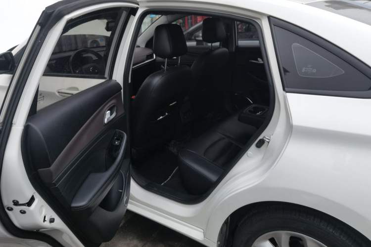 Used GAC Trumpchi GA4 2018 200T Automatic Luxury Edition Left Rear Seat