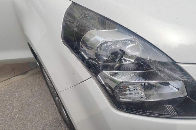 Used Mazda 8 2015 2.5L Flagship Edition
