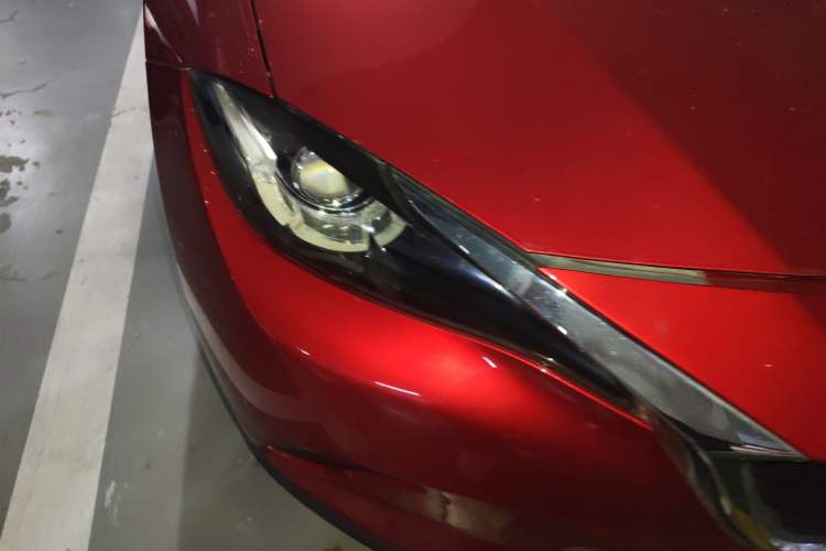 Used Mazda CX-4 2018 2.0L Automatic Two-Wheel Drive Blue Sky Dynamic Version China V Standard Right Front Headlight