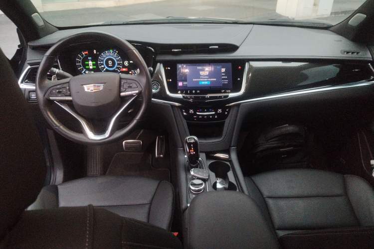 Used Cadillac XT6 2025 2.0T Six-Seater All-Wheel-Drive Prestige Executive Black Label Version
