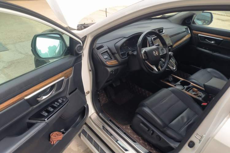 Used Honda CR-V 2017 240TURBO CVT Front-Wheel Drive Fashion Edition
