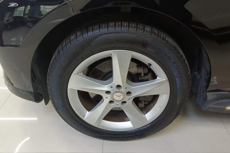 Used Mercedes-Benz M-Class 2014 ML 320 4MATIC Exterior 2