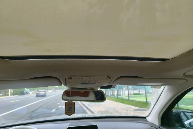 Used Mercedes-Benz GLC 2016 GLC 260 4MATIC Luxury Model
