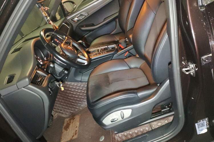 Used Porsche Macan 2017 Macan 2.0T