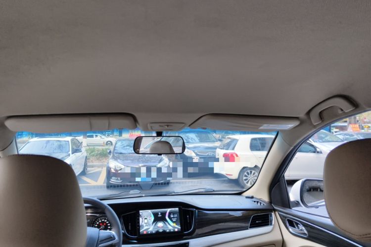 Used Baojun 730 2016 1.5L Manual Comfort Version 7 Seats China V Emission Standard Headliner